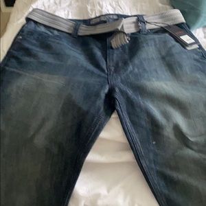 Blue jeans with belt 34x30